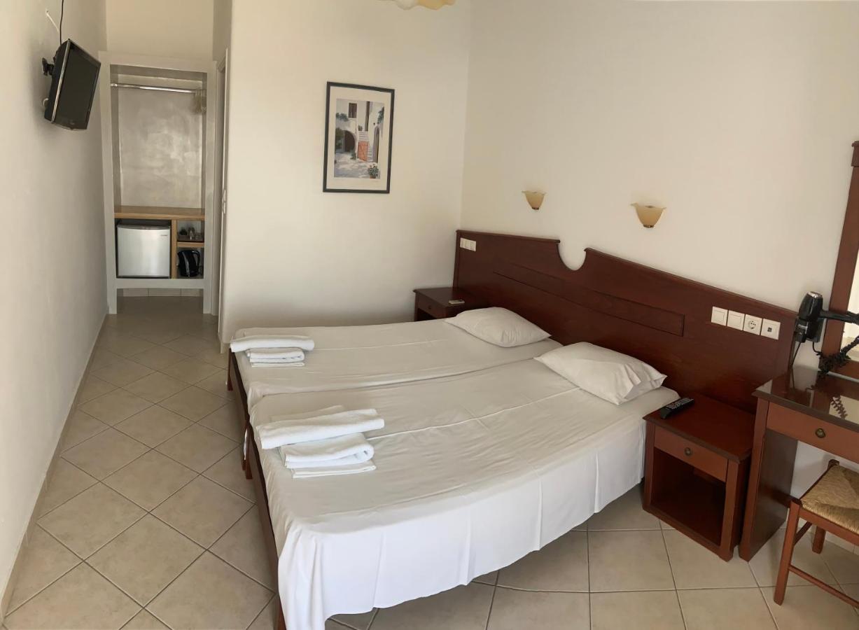 Elpis Rooms ไมโลโพตาส ภายนอก รูปภาพ